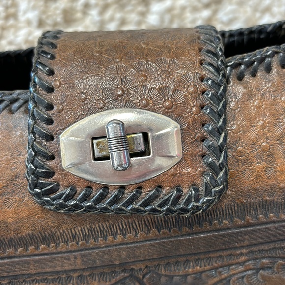 Handmade Vintage Tooled Leather Handbag - Picture 4 of 9